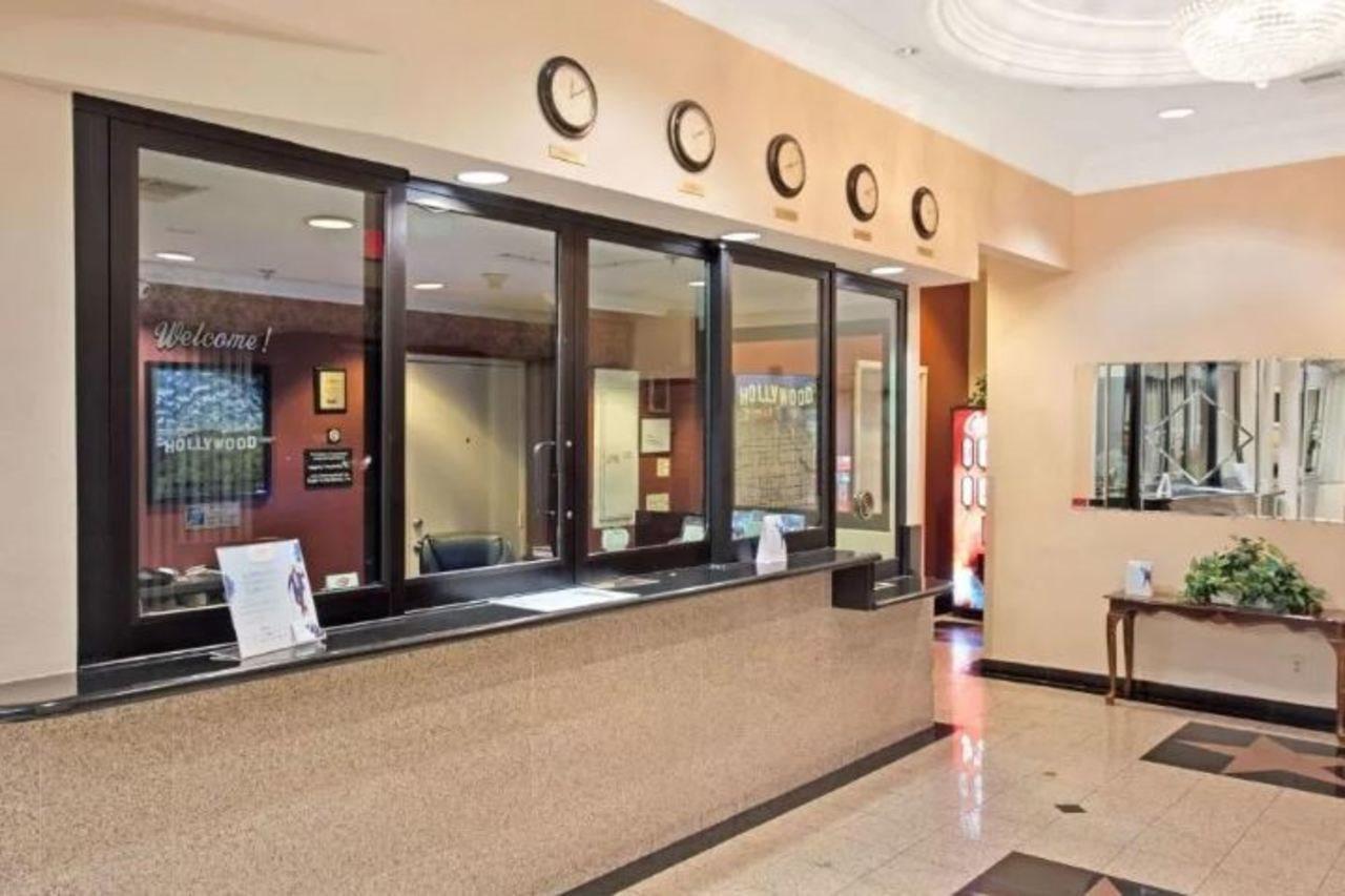Super 8 By Wyndham Hollywood/La Area Μοτέλ Λος Άντζελες Εξωτερικό φωτογραφία