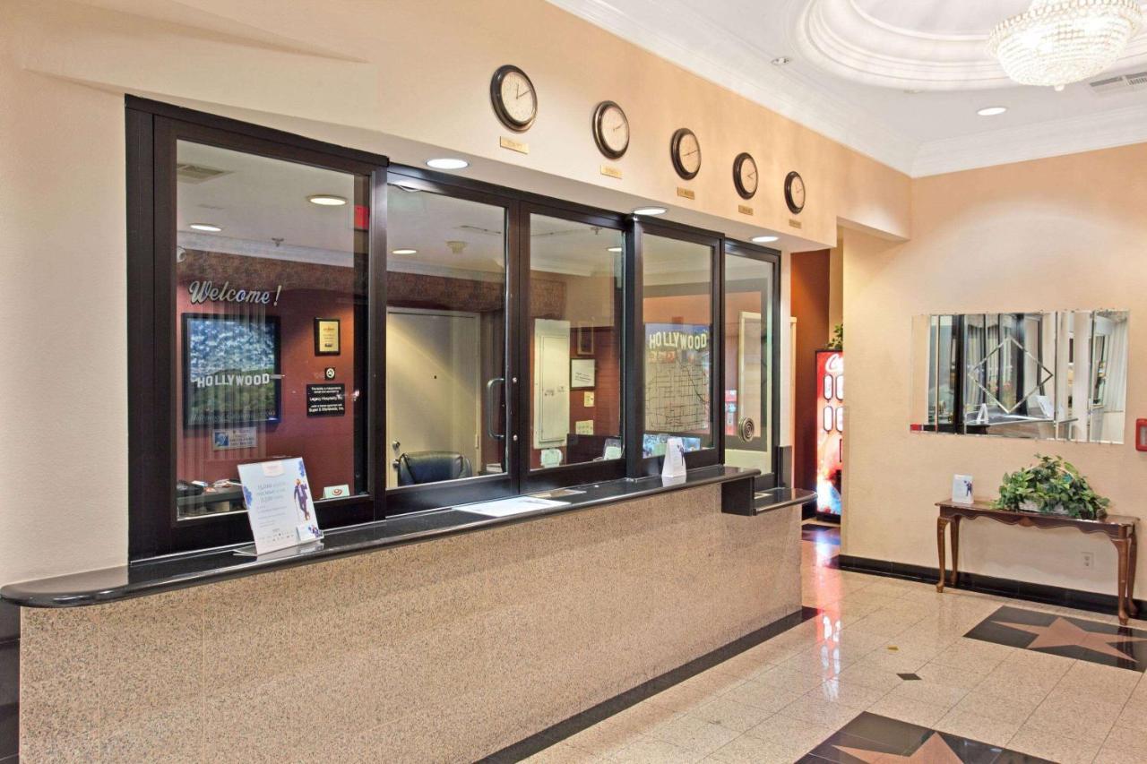 Super 8 By Wyndham Hollywood/La Area Μοτέλ Λος Άντζελες Εξωτερικό φωτογραφία