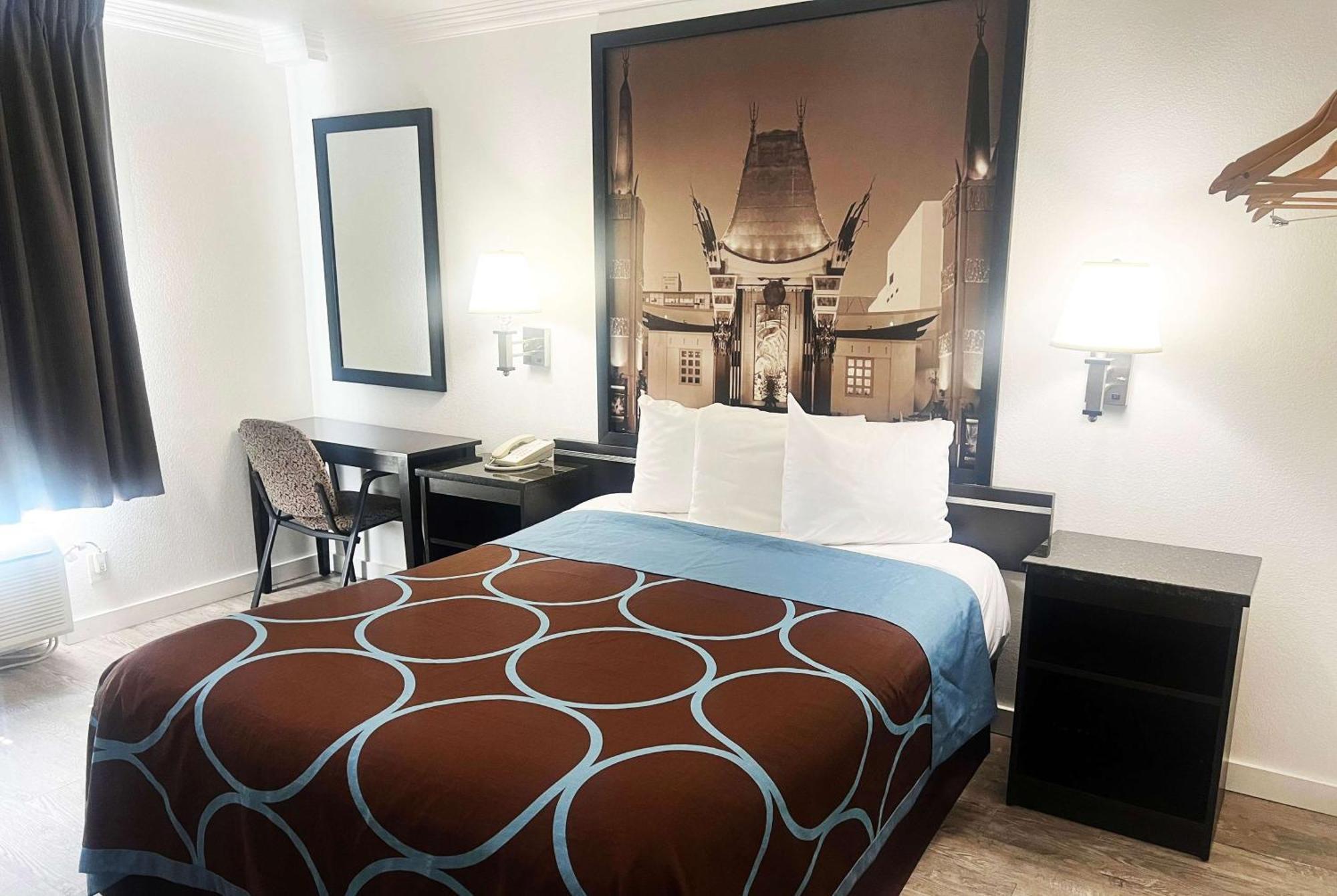Super 8 By Wyndham Hollywood/La Area Μοτέλ Λος Άντζελες Εξωτερικό φωτογραφία